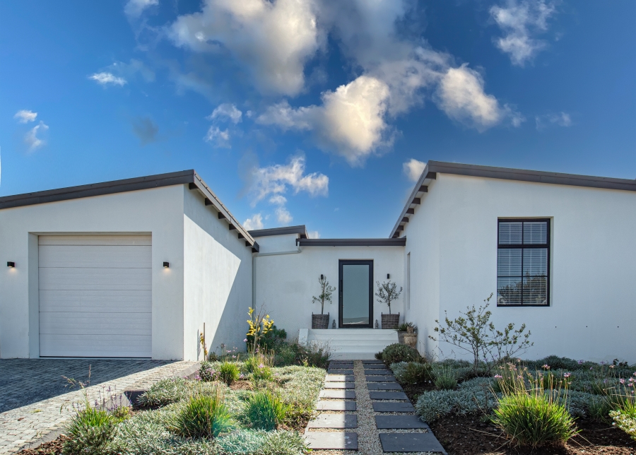 3 Bedroom Property for Sale in Bowtie Western Cape